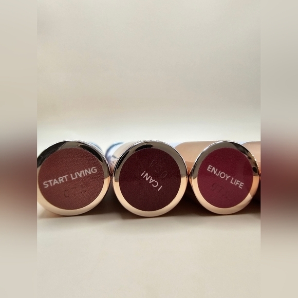 Doll 10 Lip Crayons - 4 options, 1 unit - you pick color - Picture 4 of 6